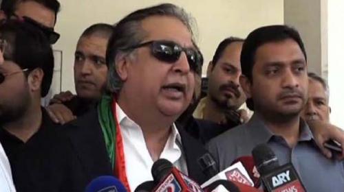 PTI’s Imran Ismail warns of sit-in if FIR not lodged against Sindh govt
