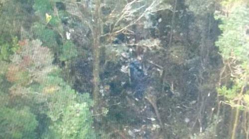 Rescuers race to Indonesian plane crash site
