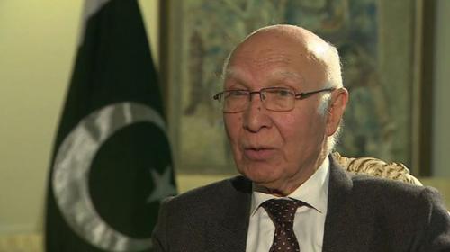 Reports of Mullah Omar's death led to suspension of talks: Aziz