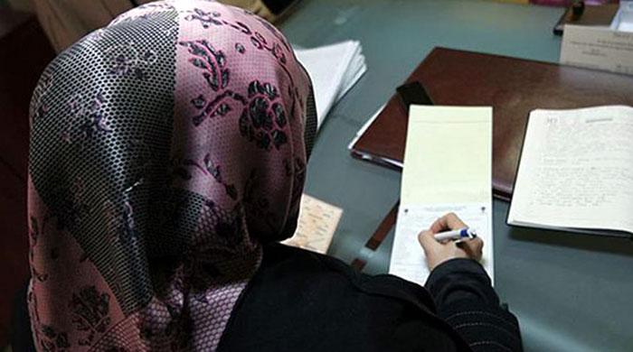 Spanish Muslim student wins fight to study with veil