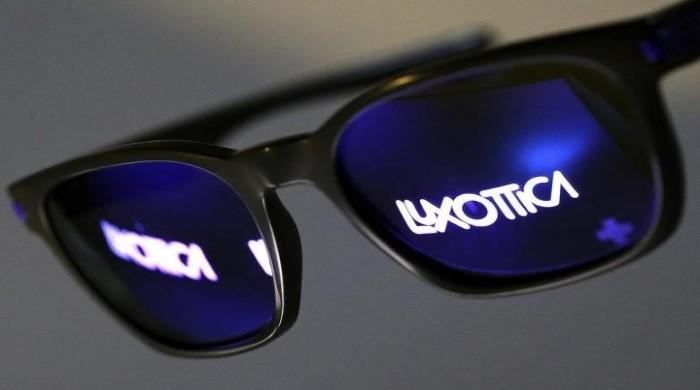 Luxottica, Intel launch 'virtual coach' Oakley glasses