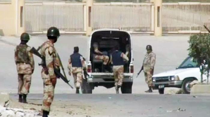 Sindh govt extends Rangers' special powers in Karachi