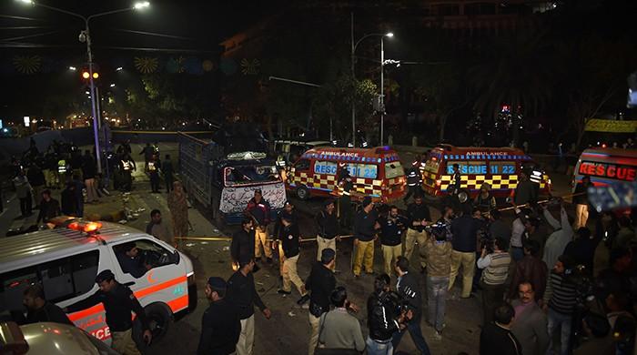Police officials among 14 martyred in Lahore suicide bombing