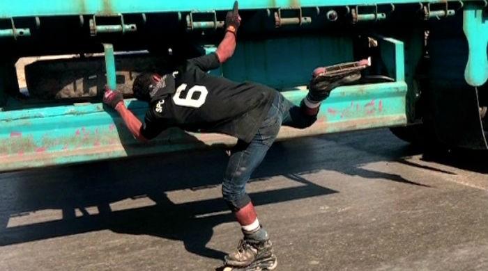 Skating on the streets of Lyari 