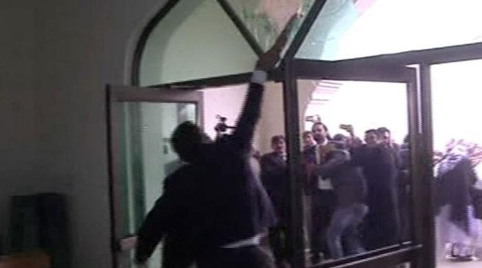 Lawyers not involved in chaos at Multan judicial complex: sessions judge 