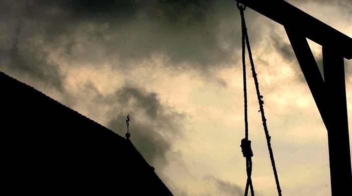 Do public executions deter violent criminals? 