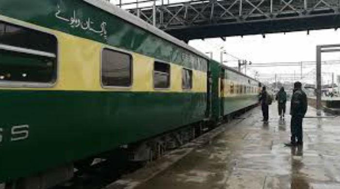 From Karachi to Pindi in 'compartment 9'