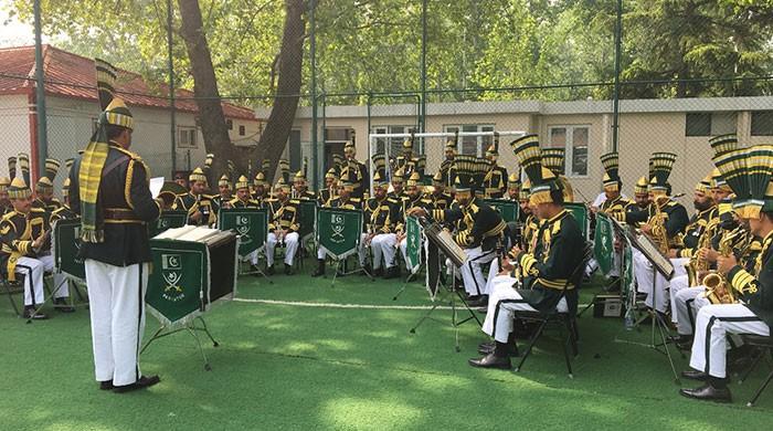 Military tri-services band performs at Pakistani embassy in Beijing 