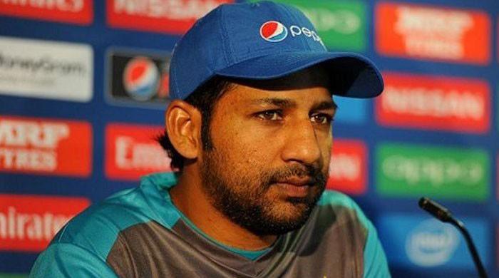 PIA blames system glitch for failing to pay salaries to Sarfraz Ahmed, others 