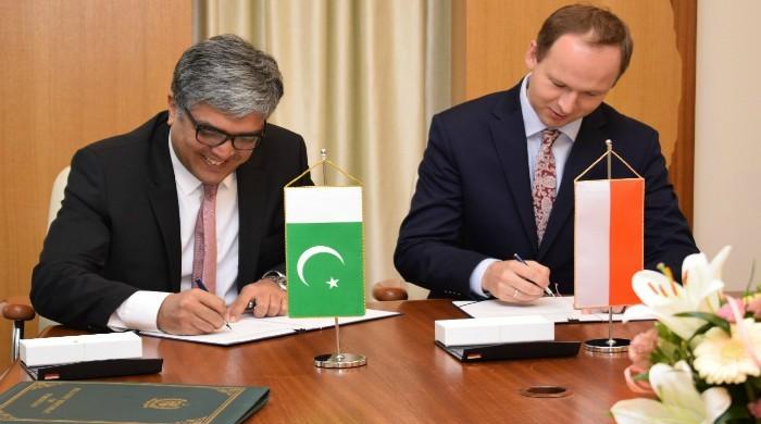 Pakistan and Poland sign MoU for financial cooperation