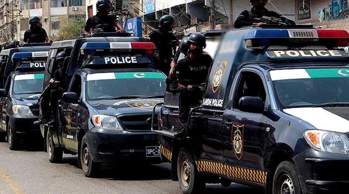 Sindh govt calls for inquiry against 18 top officers 