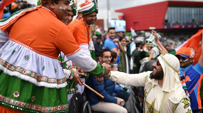 Pakistan vs India: Fans in fancy costumes