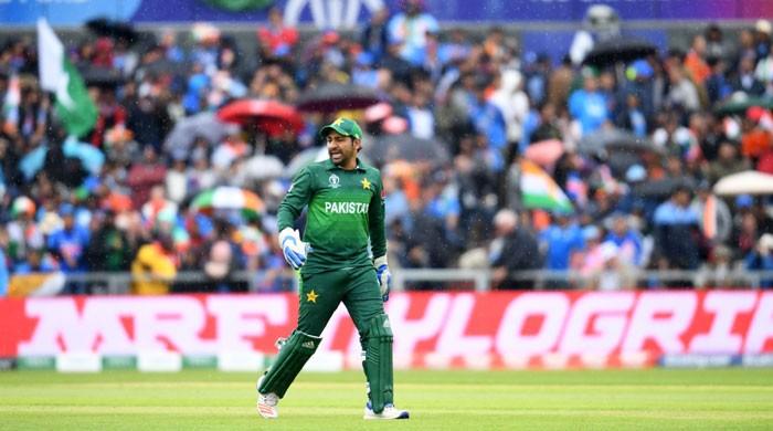 Poor fielding continues to hamper Pakistan
