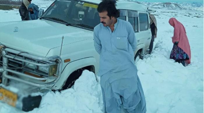 Local hero Suleman Khan rescues more than 100 people stuck in Quetta snow 
