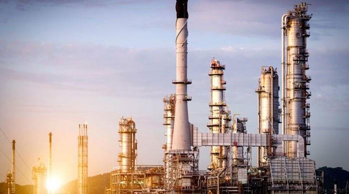 Govt slaps six oil marketing companies with Rs40mn fine for fuel crisis