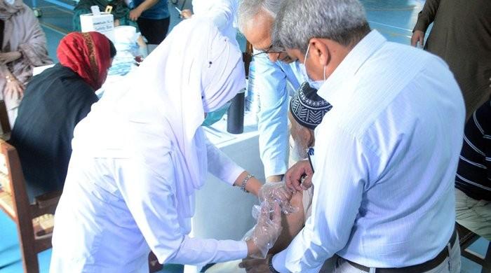 What is Pakistan’s COVID-19 vaccination plan?