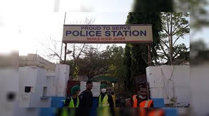 Karachi woman dies by suicide after unidentified men threaten to kill her children: police