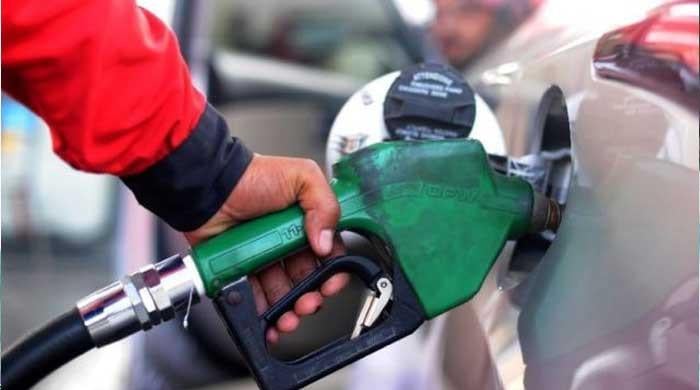 Petrol price in Pakistan may increase from May 1: sources
