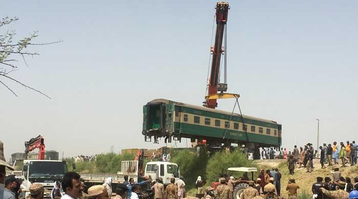 Ghotki train crash happened after track's welding joint broke: initial investigation report