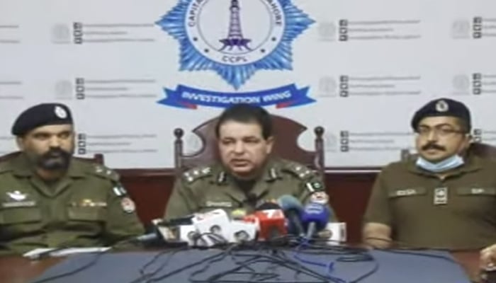 DIG Investigation Shariq&nbsp;addressing a press conference on the abduction of four Lahore girls in Lahore, on August 5, 2021. &mdash; YouTube/GeoNews