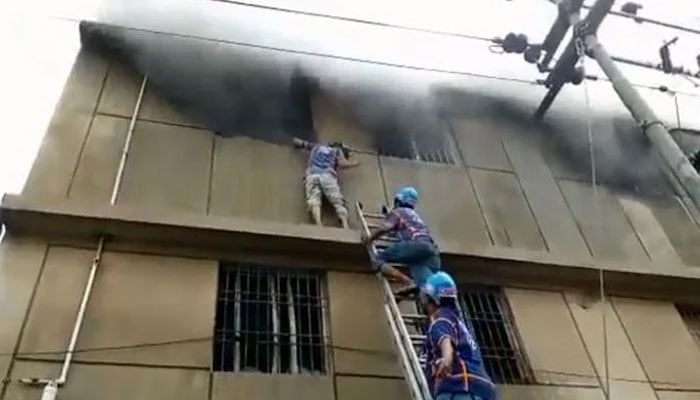 Deadly Karachi chemical factory fire killed 17 labourers. Photo: file