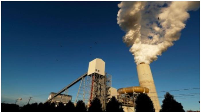 Why is US lagging behind on its climate goals?