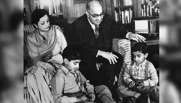 Former Pakistan prime minister Liaquat Ali Khan (1896 - 1951) at home with his wife Ra&rsquo;ana Liaquat Ali Khan (1905 - 1990) and their sons, Ashraf (left) and Akbar, in June 1947. -National Herald India