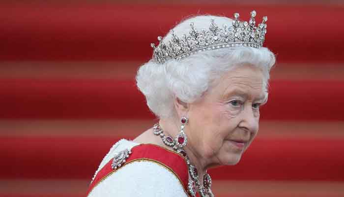 Queen Elizabeth to attend the annual Remembrance Sunday service