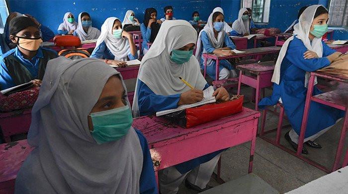 Decision on schools' closure only after checking positivity rates: NCOC