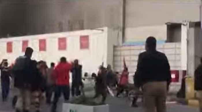 One dead, several injured as police baton-charge, tear-gas MQM-P protesters in Karachi