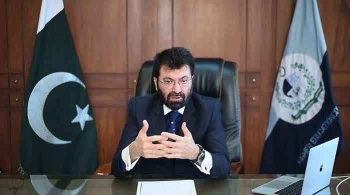Govt strips HEC chairman Tariq Banuri of administrative authority