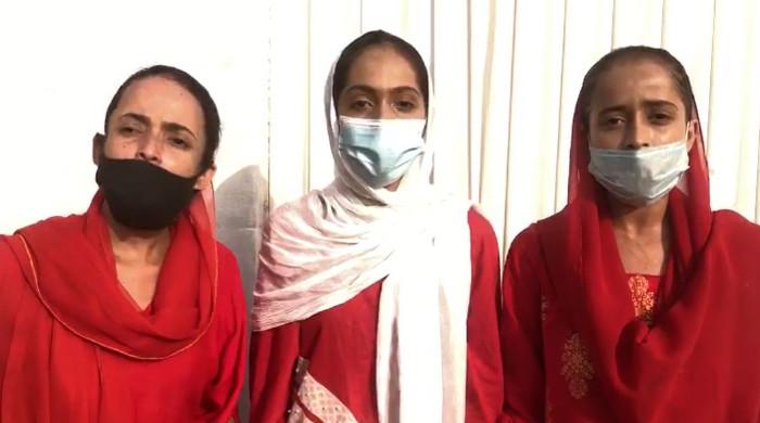 Girls from Ibrahim Hyderi village deliver scathing message at Aurat March via rap: Watch