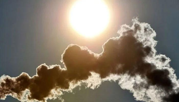 Karachi observed hottest day of the year today (Saturday). &mdash; AFP/File