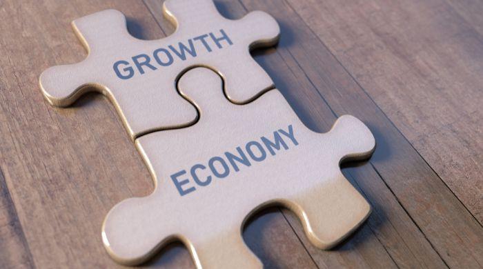 Pakistan’s tough economic and political climate