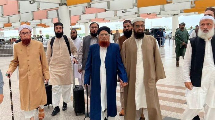 Afghan Taliban will soon let girls attend school, says Pak cleric after Kabul visit