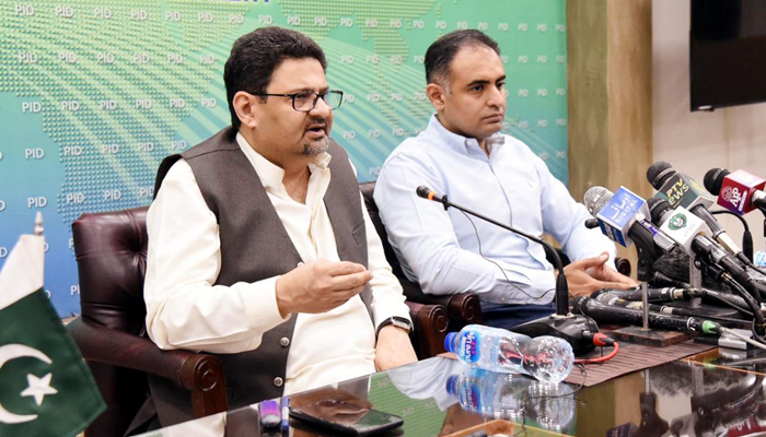 Minister for Finance Miftah Ismail and coordinator to PM for economy and energy, Bilal Azhar Kiani, addressing a press conference, in Islamabad, on July 31, 2022. &mdash; PID