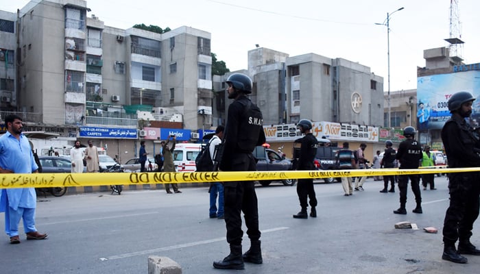 Security members cordon off an attack site in Pakistans southern port city of Karachi, on August 5, 2020. &mdash; Xinhua/File