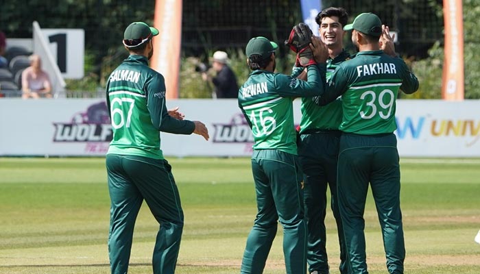 Pakistani bowlers celebrate after restricting the Netherlands batters at 186. &mdash; Twitter/TheRealPCB