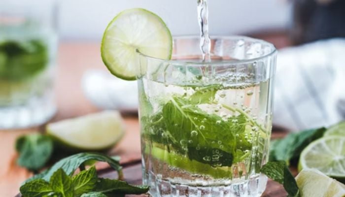 A refreshing drink. &mdash; Unsplash
