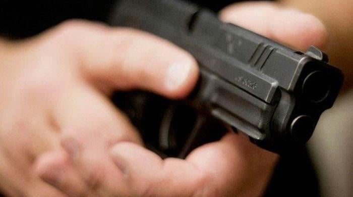 Karachi's rife street crimes take 100 lives this year