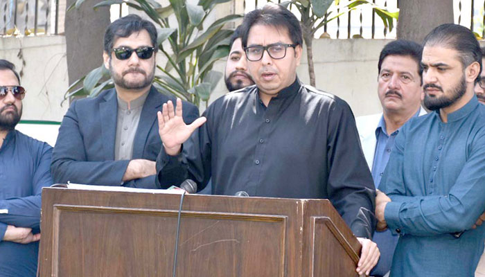 PTI leader Shahbaz Gill addressing a press conference. — APP/File