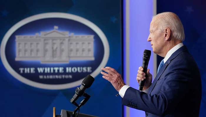 U.S. President Joe Biden speaks about building a stronger economy for union workers and retirees at the White House in Washington, U.S., December 8, 2022. REUTERS/Kevin Lamarque