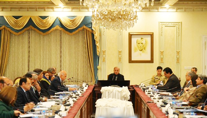 PM Shehbaz Sharif addresses a solarisation conference in Islamabad on December 27, 2022. — APP