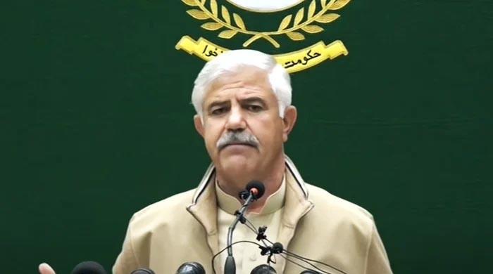 KP CM Mahmood Khan to send assembly dissolution advice tonight