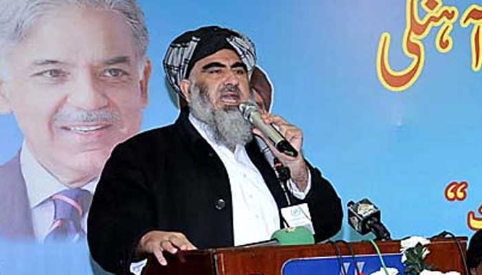 Federal Minister for Religious Affairs and Interfaith Harmony Mufti Abdul Shakoor addressing a one-day seminar titled Religion Change, Issues, Discussions and Reality, on January 31. 2023. — APP.