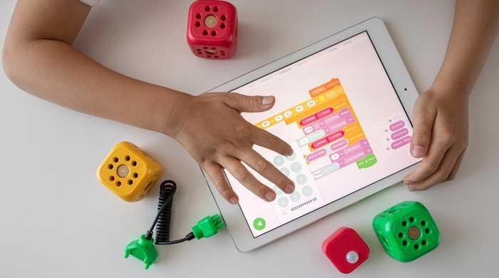 A tale of two realities: The unequal distribution of technology in education 