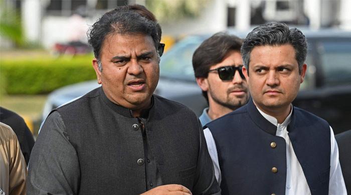 Businessmen slam PTI for labelling them as 'mafia' after meeting Gen Asim Munir