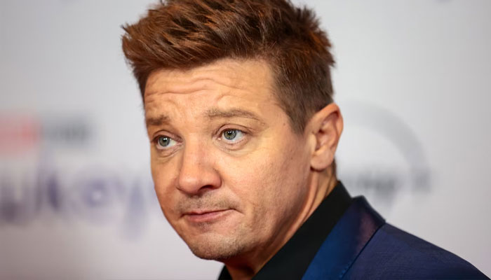Jeremy Renner shows off recovery in anti-gravity treadmill’