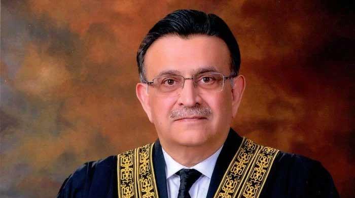KP Bar Council asks CJP Umar Ata Bandial to step down