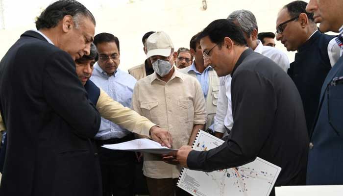 Officials brief Prime Minister Shehbaz Sharif on the ongoing development projects in Lahore on April 16, 2023. APP